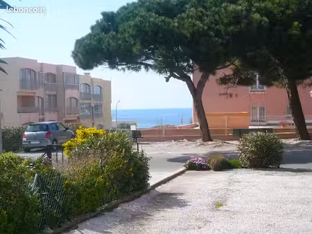 six fours les plages  location t2 bail meublé à l année