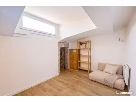 appartement 1 pièce 14 m²