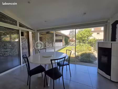 propriété 7 pièces 261 m²