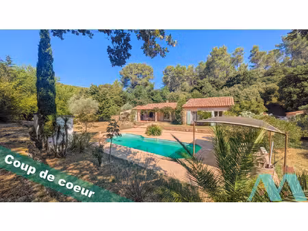 maison 5 pièces 160m2 sur 2ha de terrain avec piscine