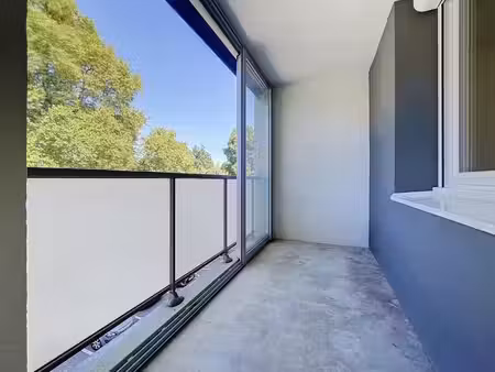 location appartement 3 pièces 65 m² à bourg-les-valence (26500)  750 €