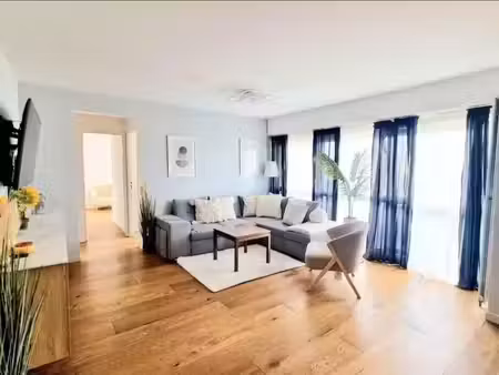 location meublée appartement 4 pièces 103 m² à clichy (92110)  3 420 €