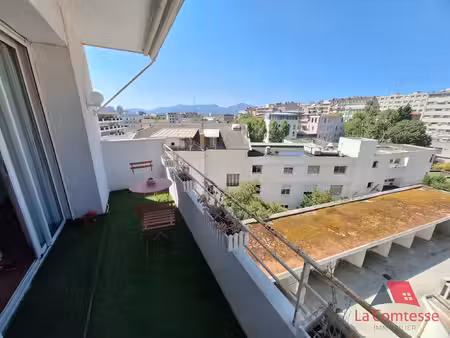 t4 balcon + box rue jean mermoz perier / prado