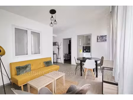 location meublée appartement 2 pièces 42.61 m² à nimes (30000)  631 €