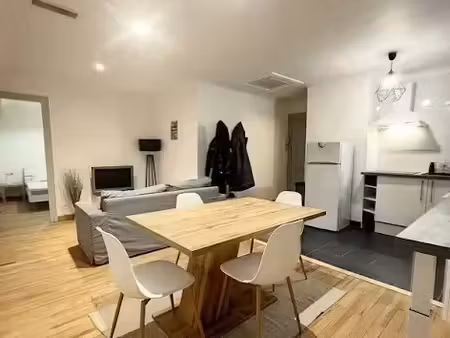 location meublée appartement 3 pièces 53 m² à pau (64000)  780 €