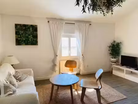 location meublée appartement 1 pièce 41.64 m² à pertuis (84120)  690 €