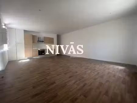 maison de plain-pied entièrement rénovée – 76 m²