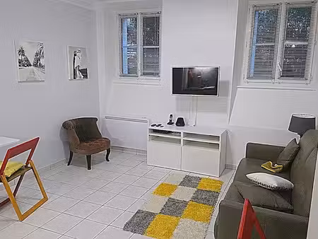 location meublée appartement 1 pièce 25 m² à asnieres-sur-seine (92600)  960 €