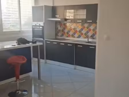 location appartement 2 pièces 60 m² à marseille 9ème (13009)  1 150 €