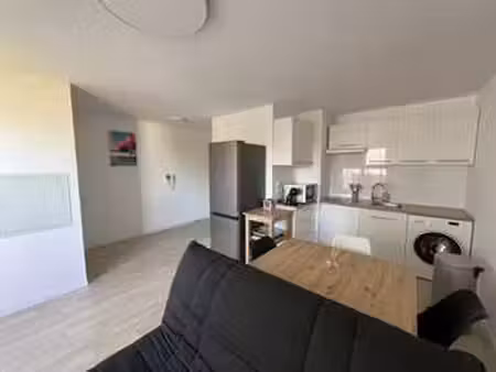 location appartement 2 pièces meublé à nantes pont du cens - petit port (44000) : à louer 