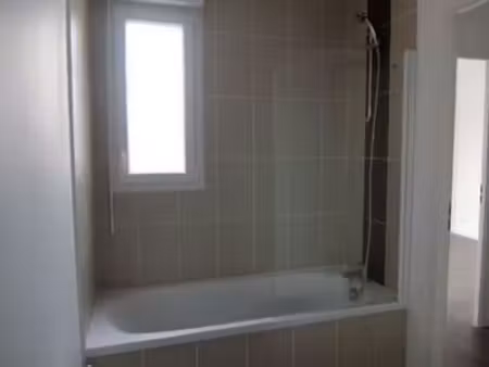 location appartement 3 pièces à nantes (44000) : à louer 3 pièces / 63m² nantes