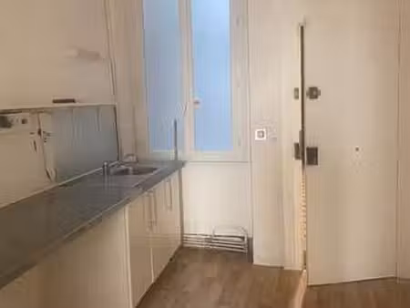 location appartement t1 à nantes centre ville (44000) : à louer t1 / 32m² nantes centre vi