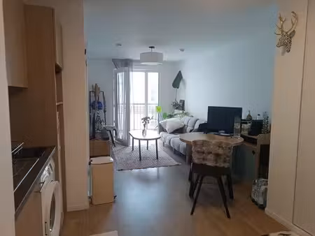 saint-ouen (93400) – t2 de 40 m² (résidence services)  meublé  pmr  dpe b  balcon – 5e/6