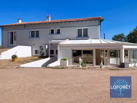maison chantonnay 6 pièce(s) 163 m2