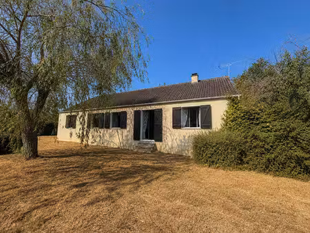 maison de plain pied sur plus d'un hectare de terrain