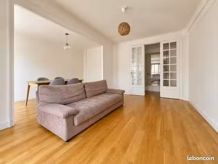 appartement 3 pièces 82 m²