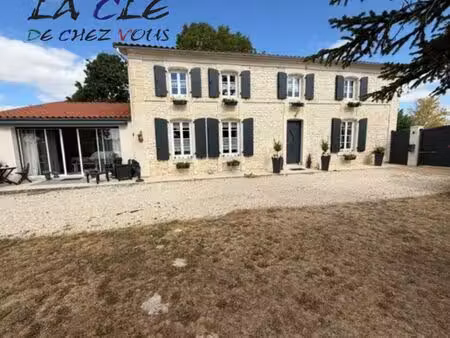 maison 6 pièces 145 m²