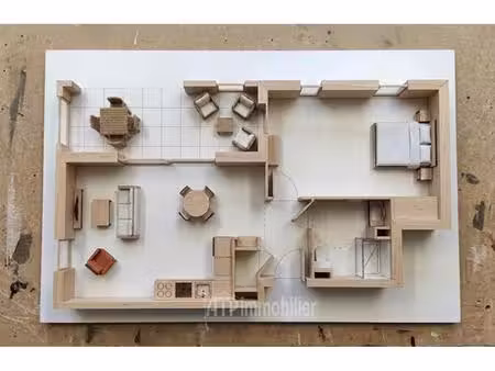 t2 - 52m ²
