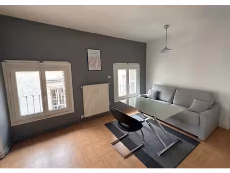 location meublée appartement 1 pièce 32 m² à angouleme (16000)  600 €