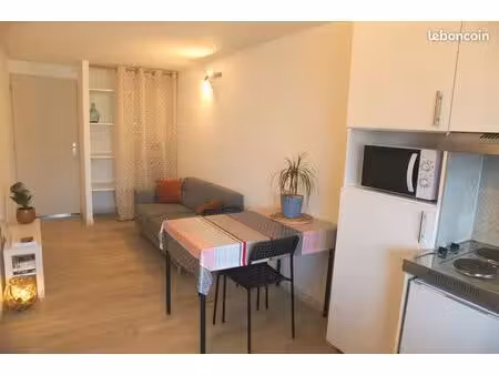 t2 meublé 30m² dans petite résidence  0 de frais d’agence