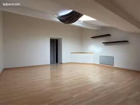 appartement 70m2 très lumineux + garage