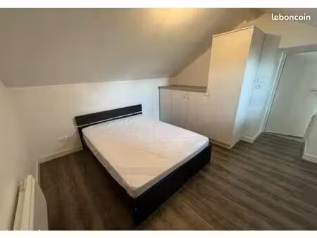 f1 avec chambre séparée 22m2