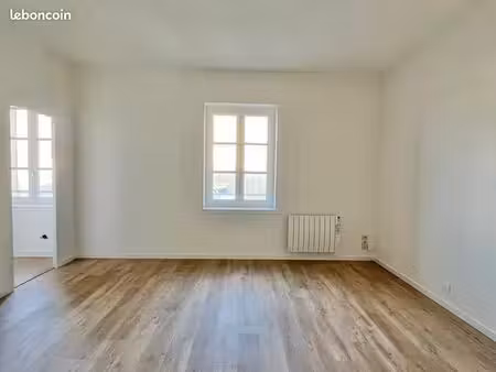 studio 1 pièce 31 m²