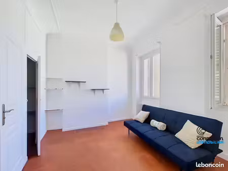 studio 1 pièce 24 m²