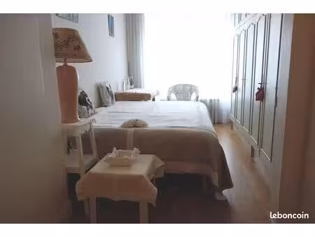 chambre dans bel appartement  etoile victor-hugo dauphine trocadéro