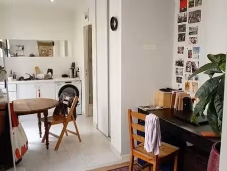 sous-location appartement entier 25m^2 à belleville (75020)