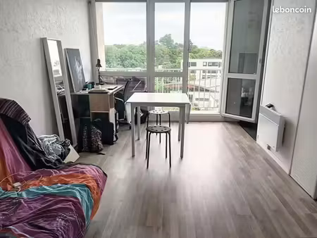 studio 1 pièce 25 m²