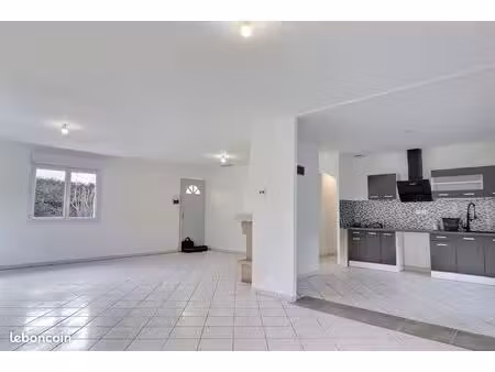 villa à louer 118 m2 commelle 38
