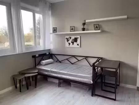 location meublée appartement 1 pièce 28 m² à marcq-en-baroeul (59700)  650 €