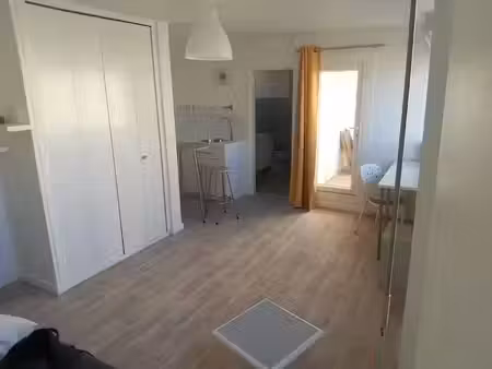 location meublée appartement 1 pièce 27 m² à marseille 5ème (13005)  642 €