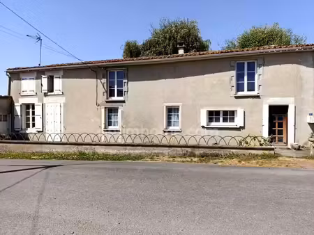 longère à rénover dans un petit hameau