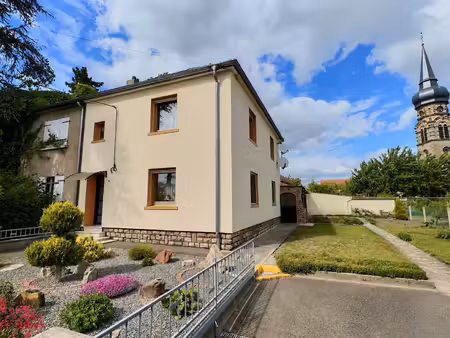 maison semi-mitoyenne - 122.17m2 - 4 ares 55- 3 chambres - s