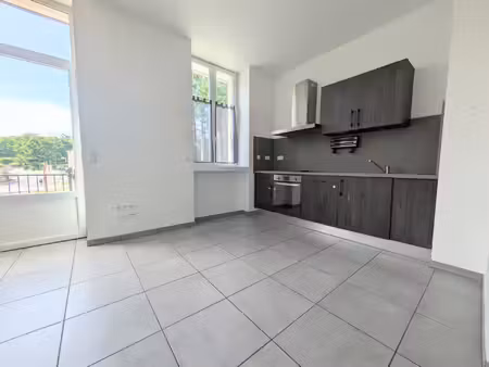 appartement récent 3 pièces – 57 m² – lumineux avec balcon et parking