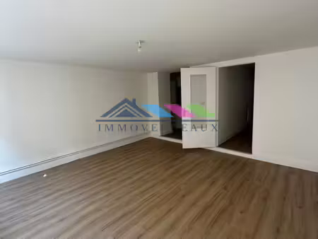 à louer appartement f2 de 52 81 m2 en rez-de-chaussée à ros