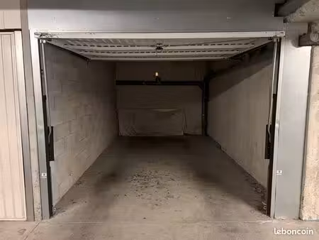 garage fermé résidence le clos de la granière