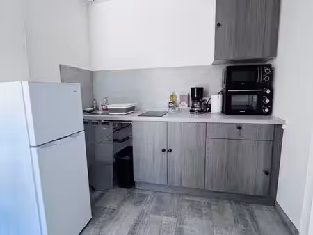 appartement meublé avec climatisation réversible terrasse– martigues. de octobre à mai