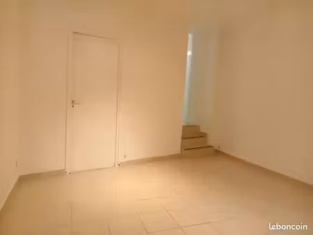 local 22 m² habitation ou commercial