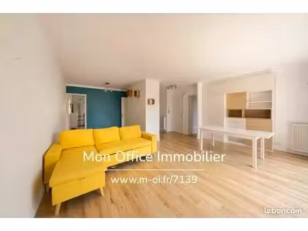appartement 3 pièces 80 m²