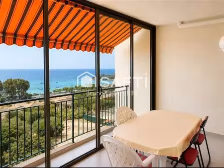 un véritable balcon sur la mer