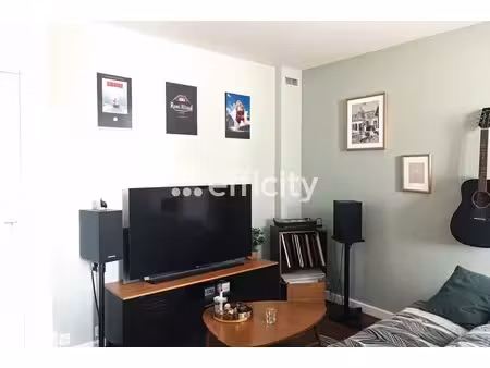 appartement 1 pièce - 50 m²