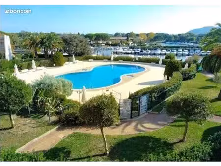 studio 27 m² – cannes marina – mandelieu-la-napoule