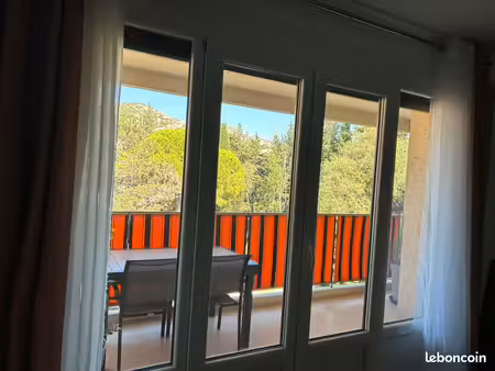appartement t2 55 m² vue jardin colline  terrasse 20m2 - 300 000