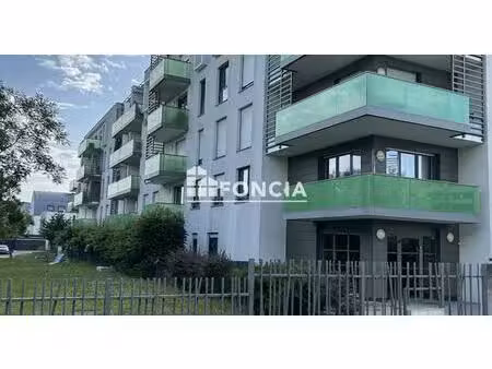 exclusivité foncia – appartement 3 pièces de 59 m² vendu loué avec terrasse et 2 parkings