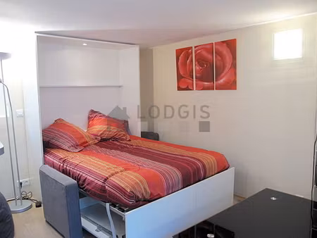 studio meublé avec ascenseur