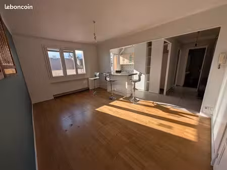appartement 2 pièces villeurbanne gratte-ciel