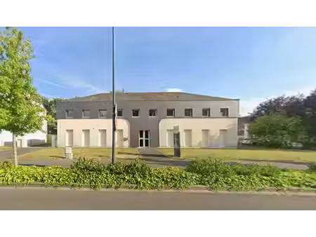 immeuble de 400 m² parfaitement aménagé à st-cyr-sur-loire